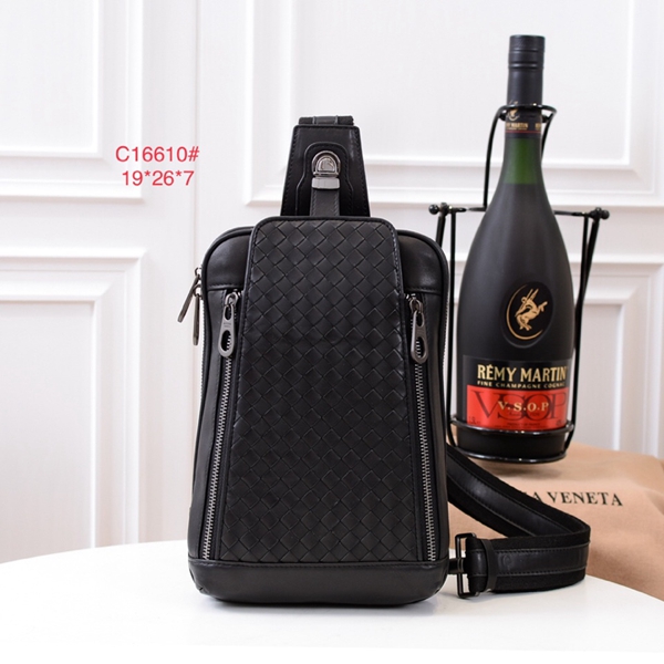 ボッテガヴェネタバッグ正面デザイン